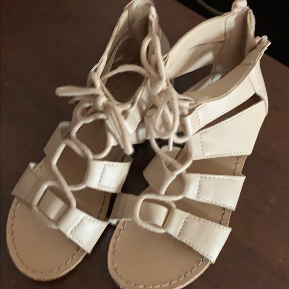 Girls sandals